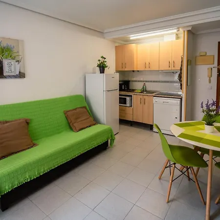 Ramon Gallud Id143 Apartment