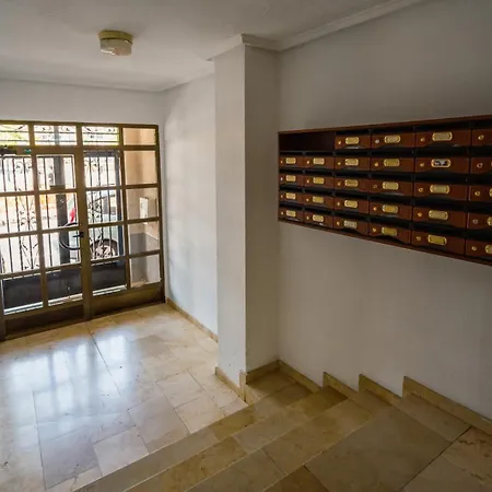 Ramon Gallud Id143 Apartment