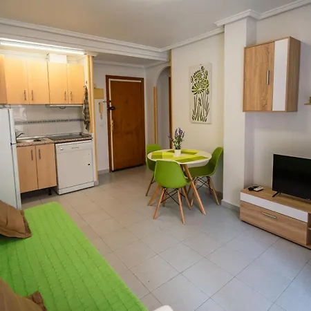 Apartment Ramon Gallud Id143 *