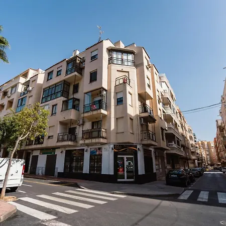 Apartment Ramon Gallud Id143 *